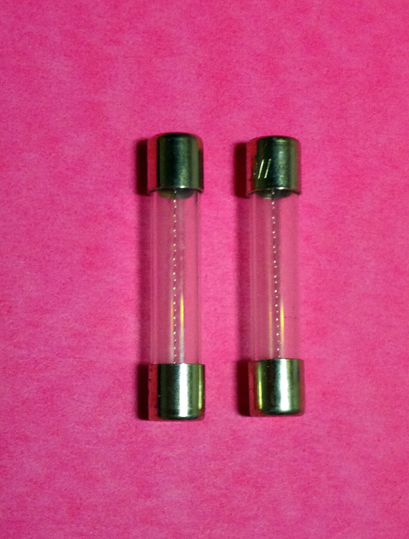 5 AMP Fuses (Qty 2) 5 AMP Fuses (Qty 2)